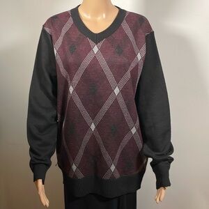 Studio polyester V-neck sweater size M - fair condition